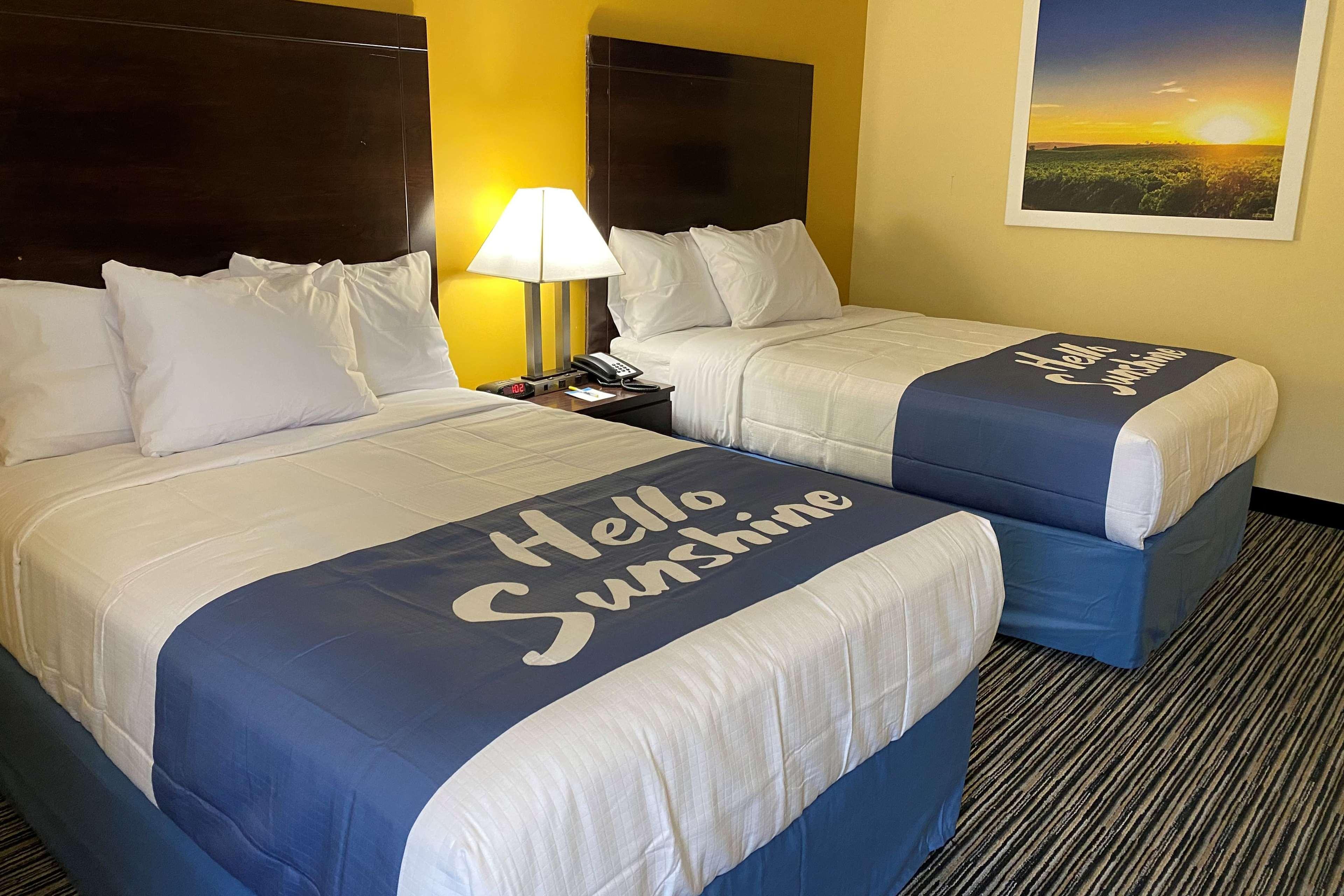 Days Inn By Wyndham Atlanta/Southlake/Morrow Dış mekan fotoğraf